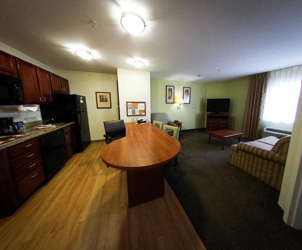 Candlewood Suites Houston Westchase - Westheimer By Ihg Екстериор снимка