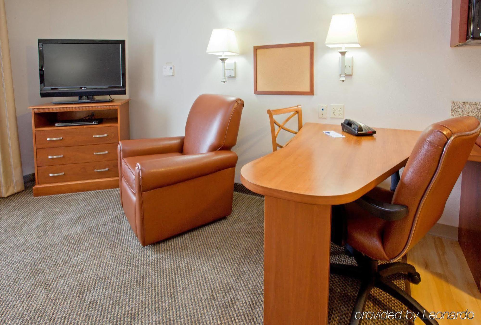 Candlewood Suites Houston Westchase - Westheimer By Ihg Екстериор снимка