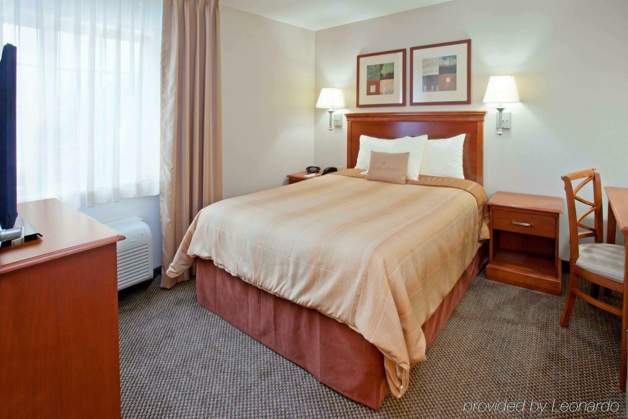 Candlewood Suites Houston Westchase - Westheimer By Ihg Екстериор снимка