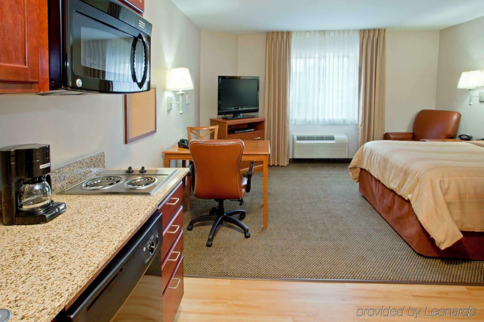 Candlewood Suites Houston Westchase - Westheimer By Ihg Екстериор снимка