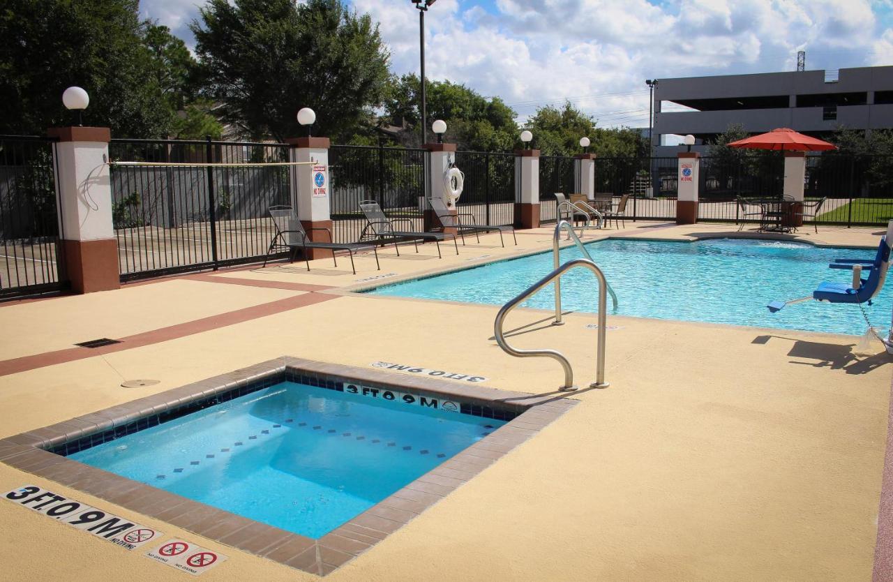 Candlewood Suites Houston Westchase - Westheimer By Ihg Екстериор снимка